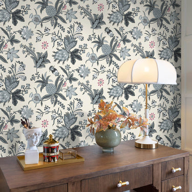 Papier peint "Le Jardin de la reine" – Collection TOILE DE JOUY depuis 1760®