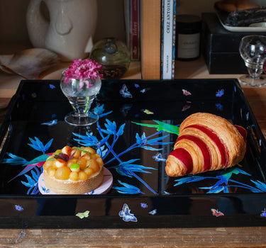 Plateau  carré en laque noire  " Jardin des merveilles"