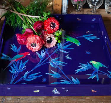 Plateau carré en laque mauve " Jardin des merveilles"