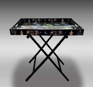 Manicaria tray