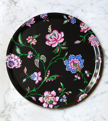 "Plateau rond Pondichéry 38cm motif indiennes fleurs XVIIe siècle fond noir"